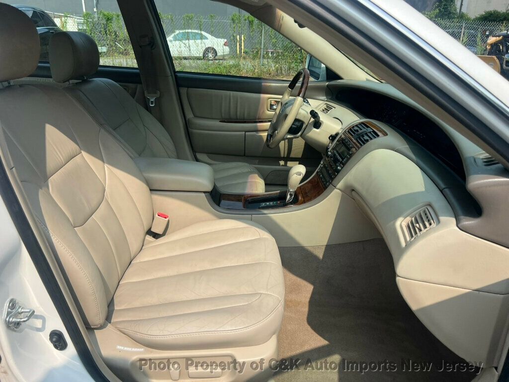2004 Toyota Avalon XLS Premium photo 32