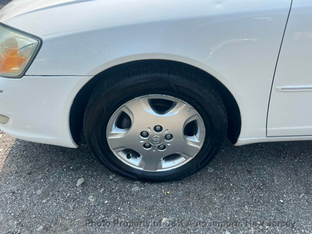 2004 Toyota Avalon XLS Premium photo 44