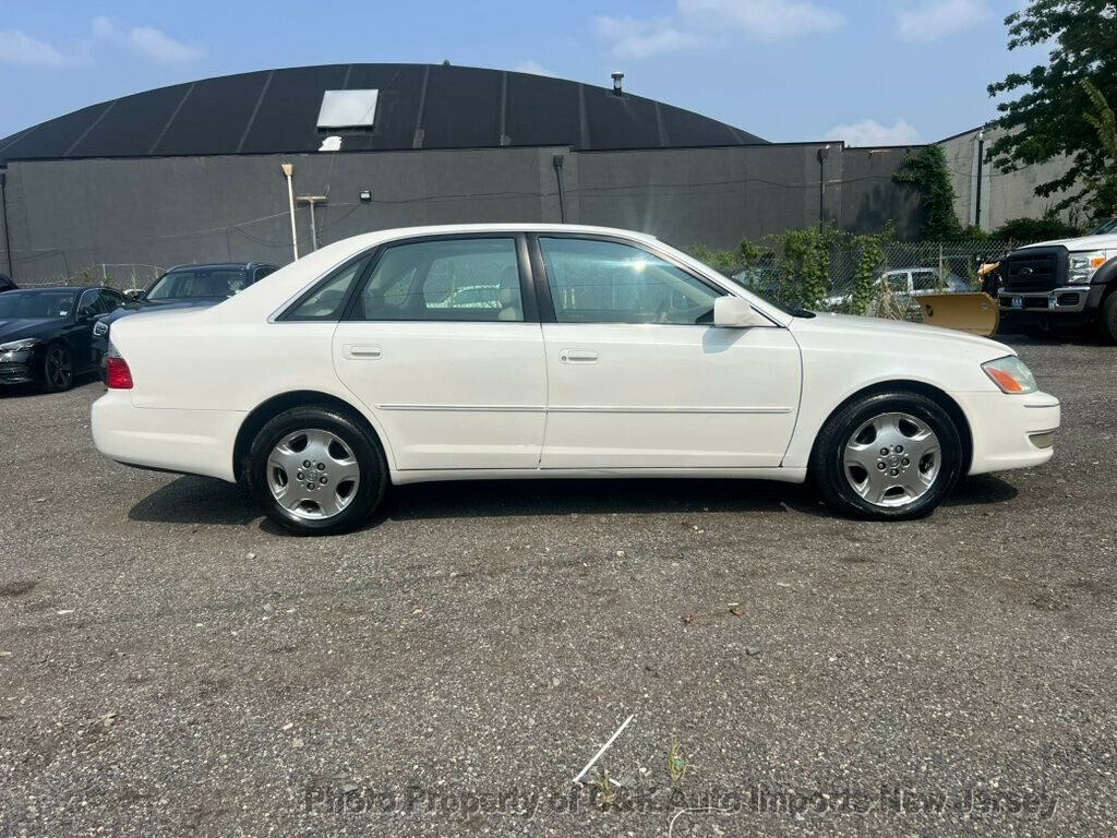 2004 Toyota Avalon XLS Premium photo 7