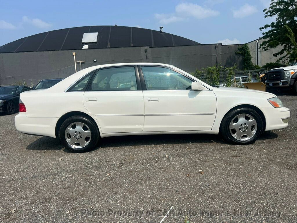 2004 Toyota Avalon XLS Premium photo 8