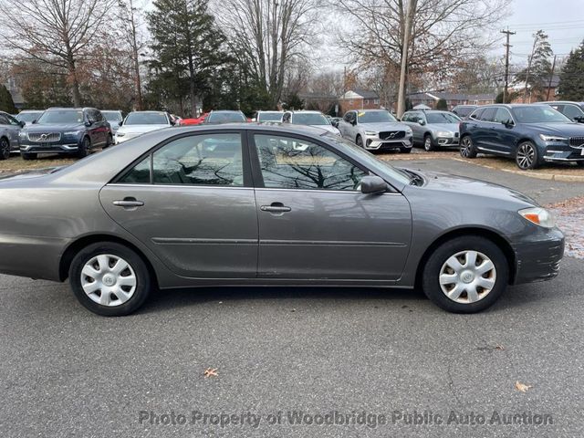 2004 Toyota Camry 4dr Sedan LE Automatic - 22967344 - 2