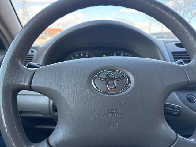 2004 Toyota Camry 4dr Sedan LE Automatic - 22975445 - 7