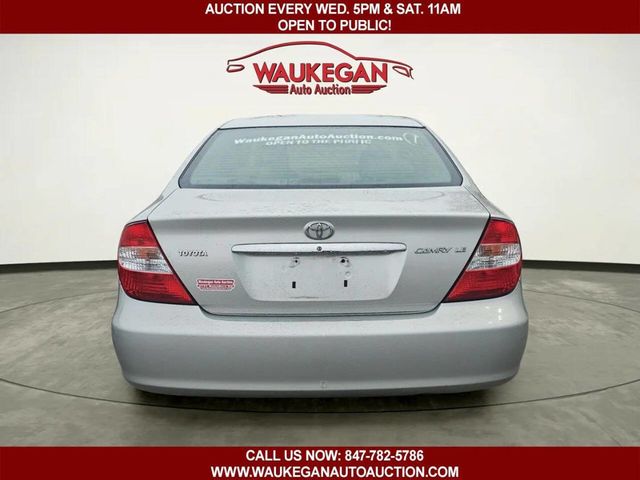 2004 Toyota Camry 4dr Sedan LE Automatic - 22961844 - 4