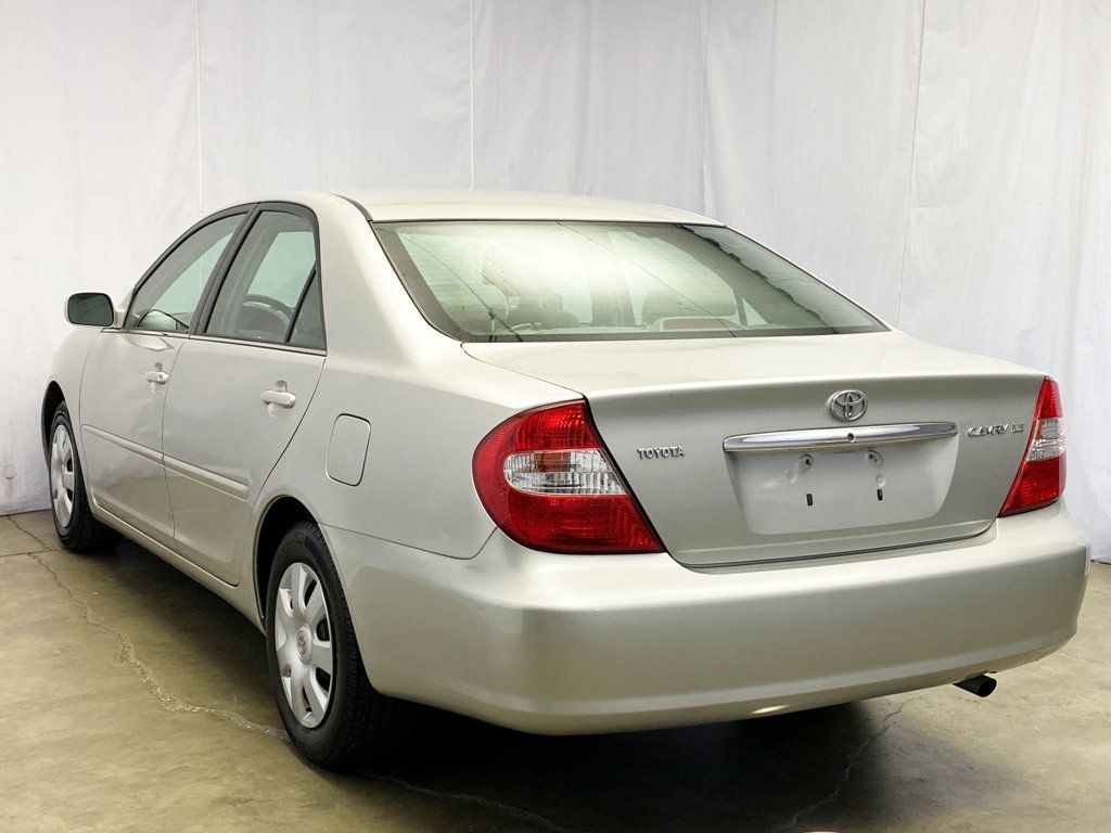 2004 Toyota Camry 4dr Sedan LE Automatic - 22937550 - 2