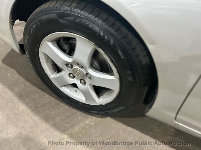 2004 Toyota Camry 4dr Sedan SE V6 Automatic - 23022077 - 11