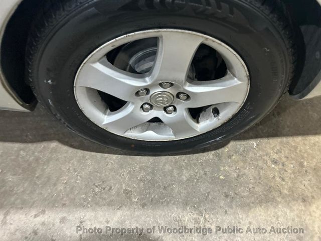 2004 Toyota Camry 4dr Sedan SE V6 Automatic - 23022077 - 13