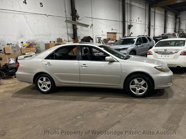 2004 Toyota Camry 4dr Sedan SE V6 Automatic - 23022077 - 2