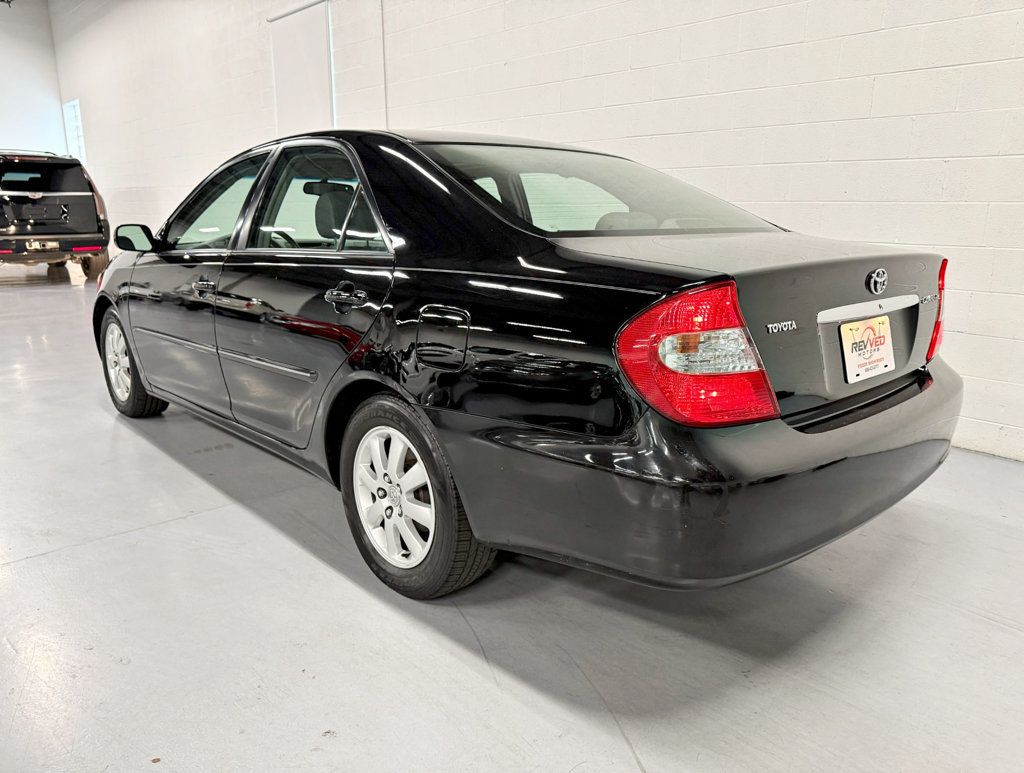 2004 Toyota Camry 4dr Sedan XLE Automatic - 22676965 - 4