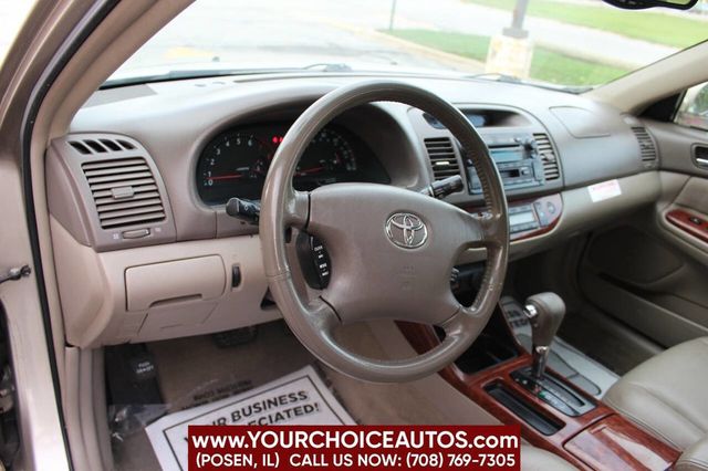 2004 Toyota Camry 4dr Sedan XLE Automatic - 22657065 - 14