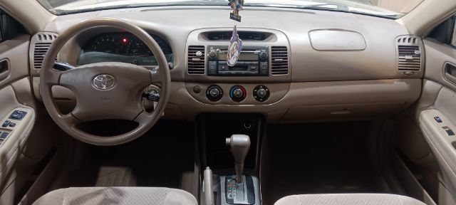 2004 Toyota Camry LE - 22982904 - 3