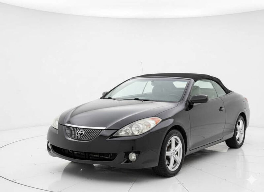 2004 Toyota Camry Solara SE photo 2
