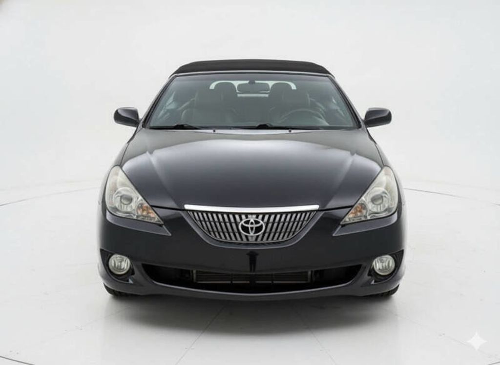 2004 Toyota Camry Solara SE photo 3