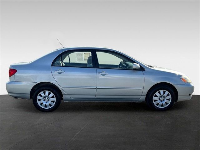 2004 Toyota Corolla 4dr Sedan CE Automatic - 22978683 - 5