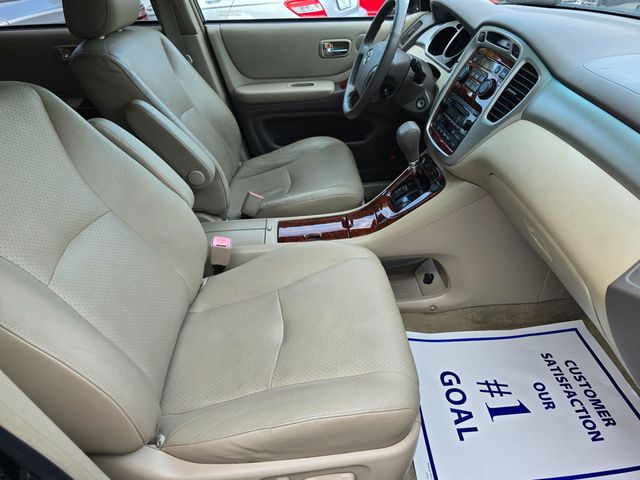 2004 Toyota Highlander 4dr V6 4WD Limited w/3rd Row - 23074636 - 17