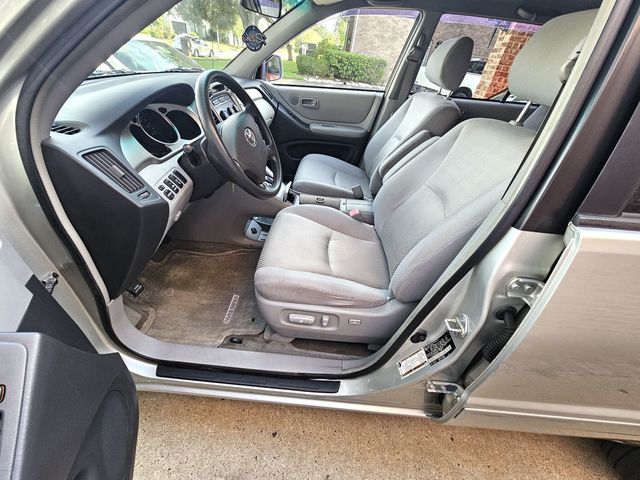 2004 Toyota Highlander 4dr V6 4WD w/3rd Row - 23040580 - 17