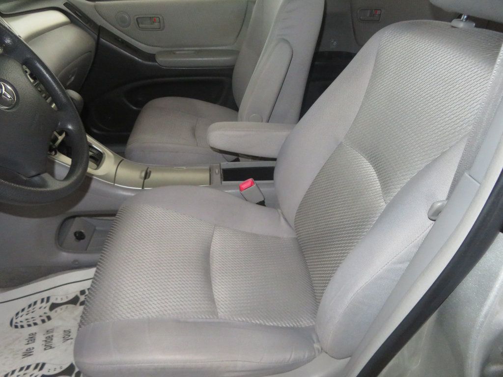 2004 Toyota Highlander 6CYLINDER AWD EXTRA CLEAN HIGHLANDER 2OWNER  3RD ROW SEATING  - 23043106 - 15