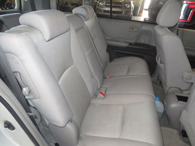 2004 Toyota Highlander 6CYLINDER AWD EXTRA CLEAN HIGHLANDER 2OWNER  3RD ROW SEATING  - 23043106 - 26