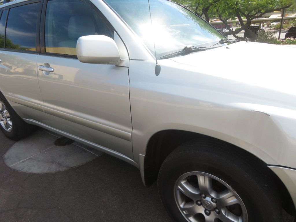 2004 Toyota Highlander 6CYLINDER AWD EXTRA CLEAN HIGHLANDER 2OWNER  3RD ROW SEATING  - 23043106 - 8