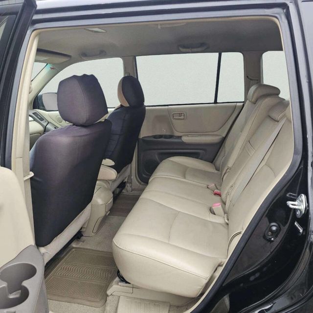 2004 Toyota Highlander Base AWD 4dr SUV V6 w/3rd Row - 22968417 - 6
