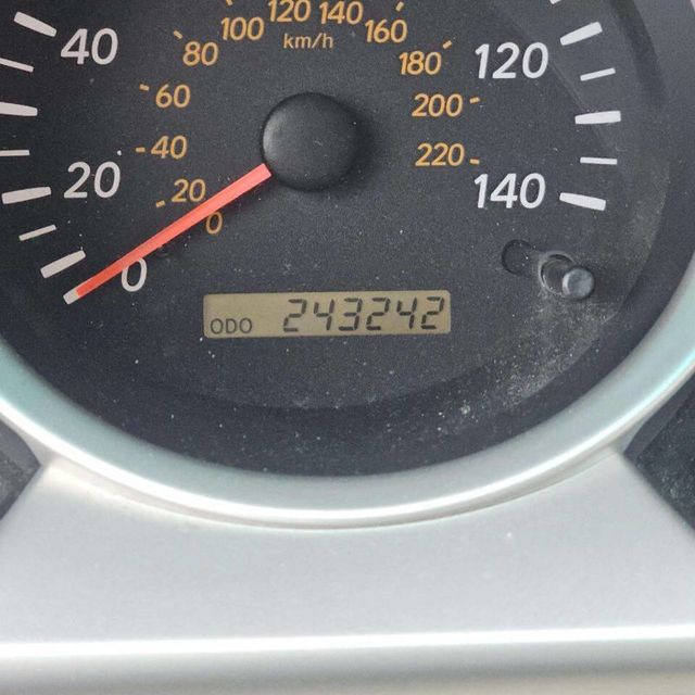 2004 Toyota Highlander Base AWD 4dr SUV V6 w/3rd Row - 22968417 - 8