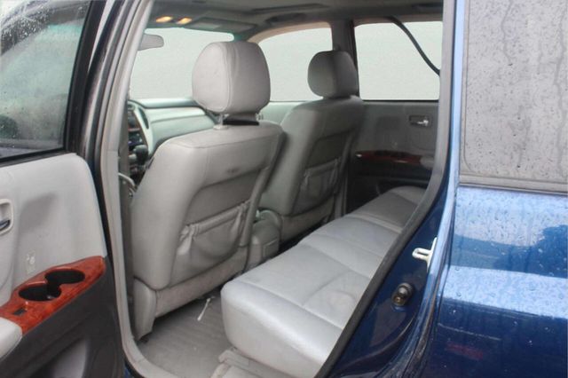 2004 Toyota Highlander Base AWD 4dr SUV V6 w/3rd Row - 22995218 - 10