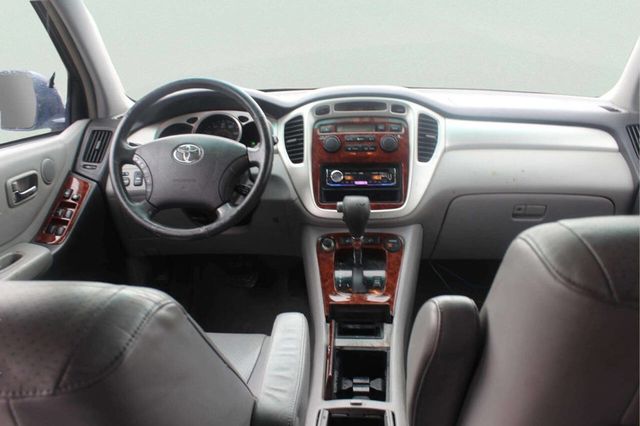 2004 Toyota Highlander Base AWD 4dr SUV V6 w/3rd Row - 22995218 - 8