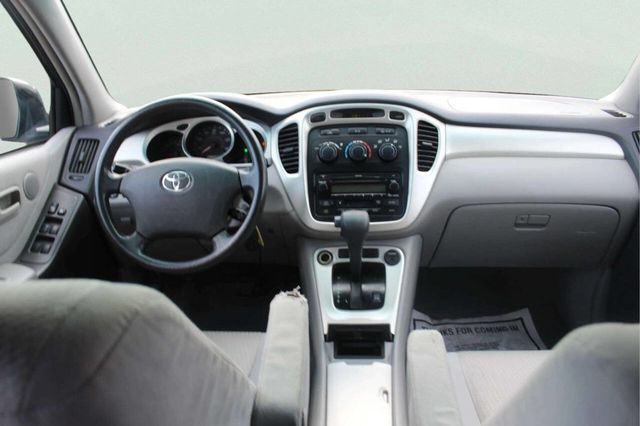 2004 Toyota Highlander Base AWD 4dr SUV V6 w/3rd Row - 23006766 - 4