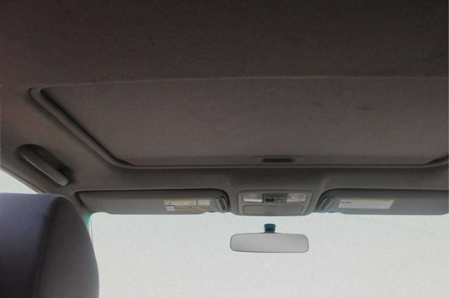 2004 Toyota Highlander Base AWD 4dr SUV V6 w/3rd Row - 23006766 - 5