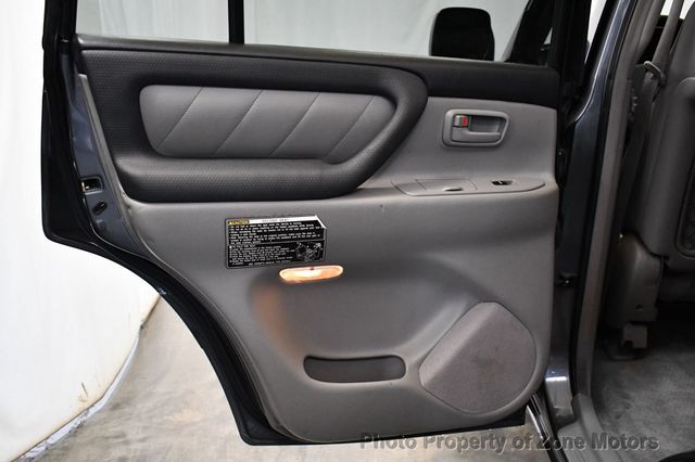 2004 Toyota Land Cruiser 4dr 4WD - 23035360 - 21