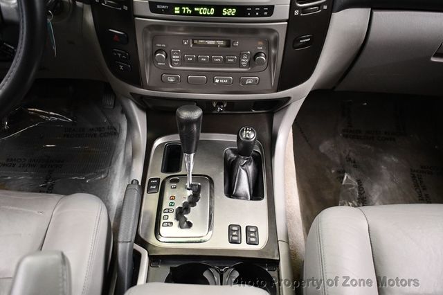 2004 Toyota Land Cruiser 4dr 4WD - 23035360 - 25