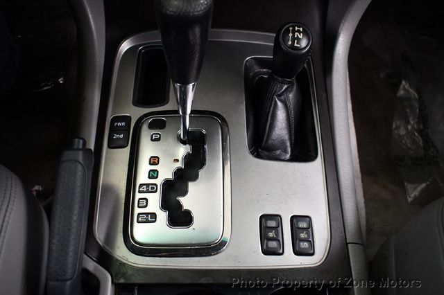2004 Toyota Land Cruiser 4dr 4WD - 23035360 - 39