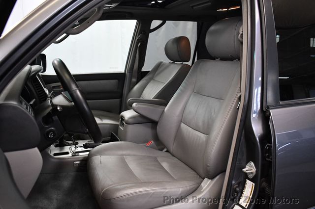 2004 Toyota Land Cruiser 4dr 4WD - 23035360 - 5
