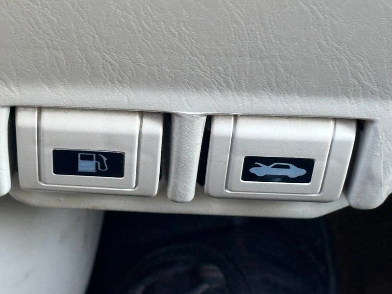 2004 Toyota Land Cruiser 4dr 4WD - 22925065 - 40