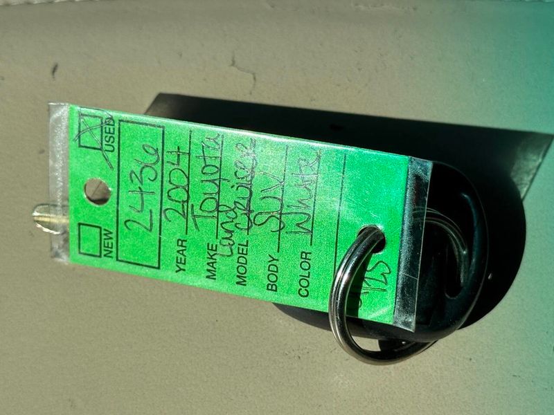 2004 Toyota Land Cruiser 4dr 4WD - 22925065 - 59