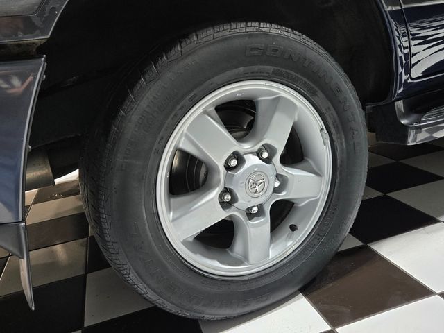 2004 Toyota Land Cruiser 4dr 4WD - 22995515 - 49