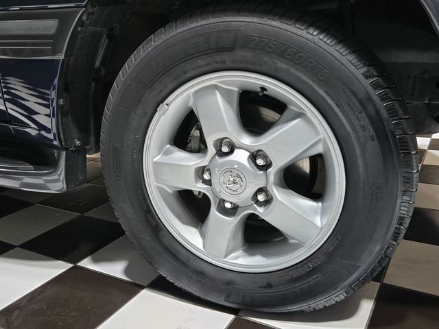 2004 Toyota Land Cruiser 4dr 4WD - 22995515 - 55