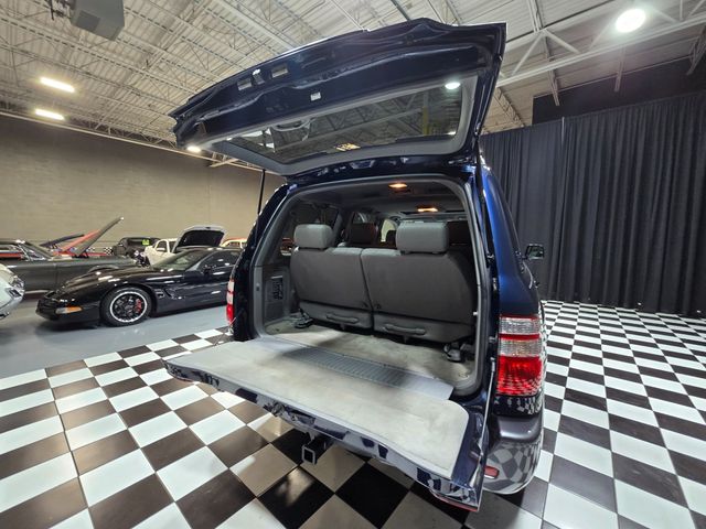 2004 Toyota Land Cruiser 4dr 4WD - 22995515 - 98