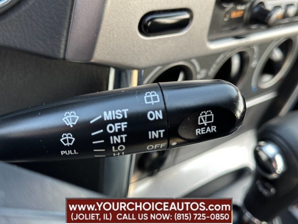 2004 Toyota Matrix Base Fwd 4dr Wagon - 22861308 - 30