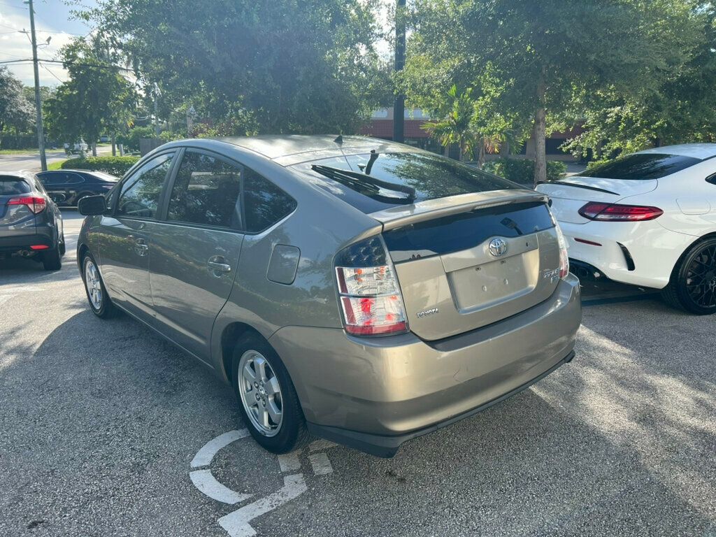 2004 Toyota Prius 5dr Hatchback - 22566647 - 2