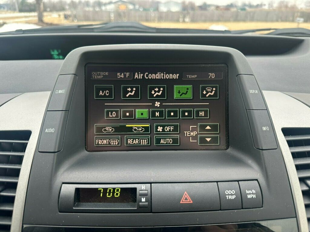 2004 Toyota Prius 5dr Hatchback - 22772850 - 13