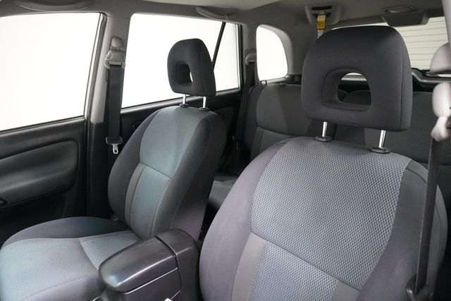 2004 Toyota RAV4 4dr Automatic - 22941100 - 4