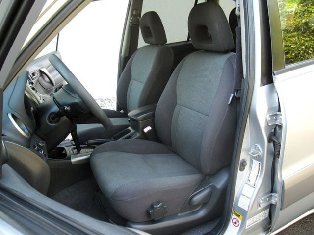 2004 Toyota RAV4 4dr Automatic 4WD - 22604401 - 17