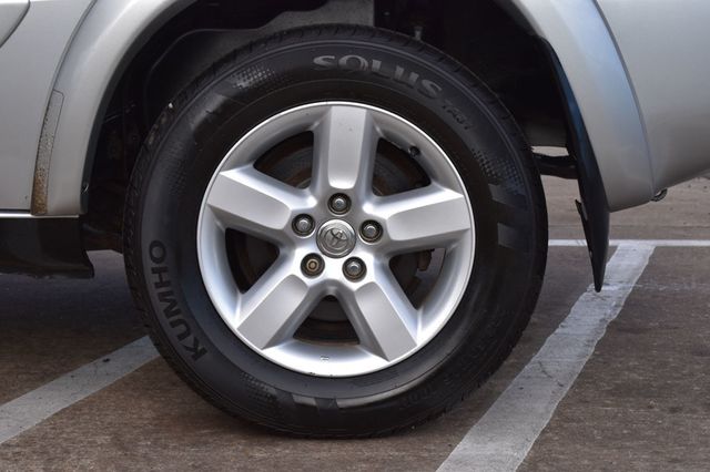 2004 Toyota RAV4 4dr Manual - 22971458 - 10