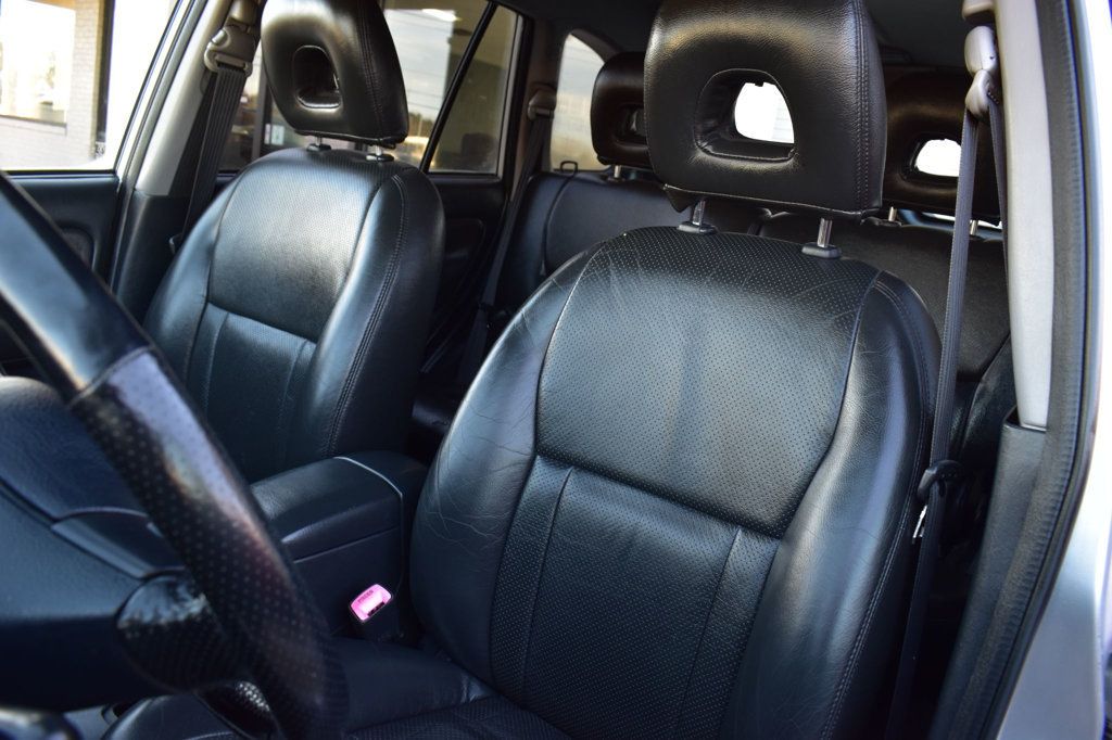 2004 Toyota RAV4 4dr Manual - 22971458 - 14