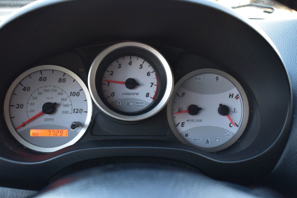 2004 Toyota RAV4 4dr Manual - 22971458 - 26