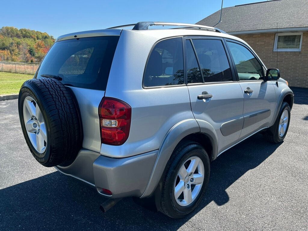 2004 Toyota RAV4 5-speed manual stick shift straight drive 4x4 4wd - 22510166 - 2