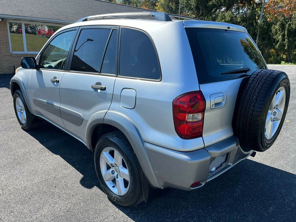 2004 Toyota RAV4 5-speed manual stick shift straight drive 4x4 4wd - 22510166 - 4