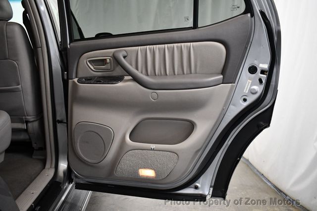 2004 Toyota Sequoia 4dr Limited 4WD - 23058728 - 17