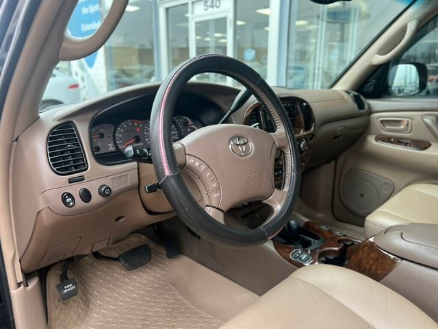 2004 Toyota Sequoia 4dr Limited 4WD - 22985724 - 12