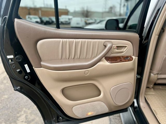 2004 Toyota Sequoia 4dr Limited 4WD - 22985724 - 14